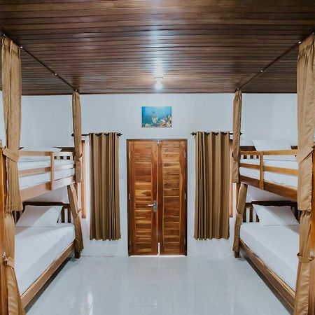 Toyapakeh Garuda Hostel & Accomodation Nusa Penida מראה חיצוני תמונה