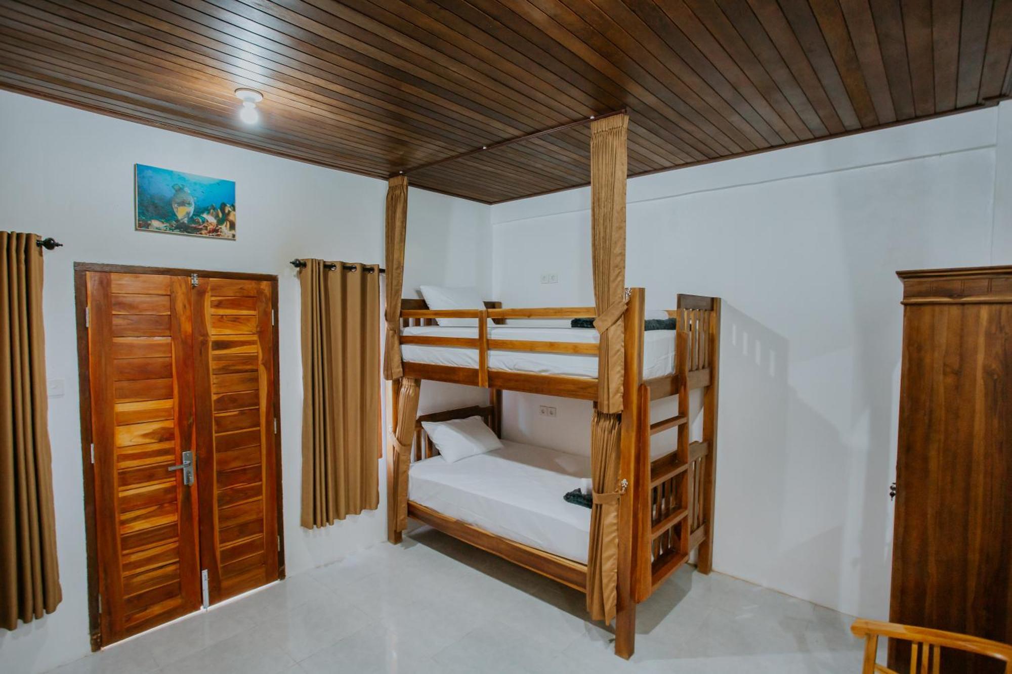 Toyapakeh Garuda Hostel & Accomodation Nusa Penida מראה חיצוני תמונה