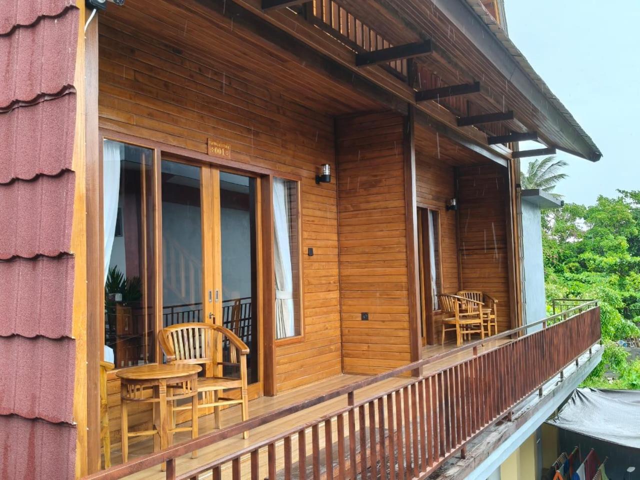 Toyapakeh Garuda Hostel & Accomodation Nusa Penida מראה חיצוני תמונה
