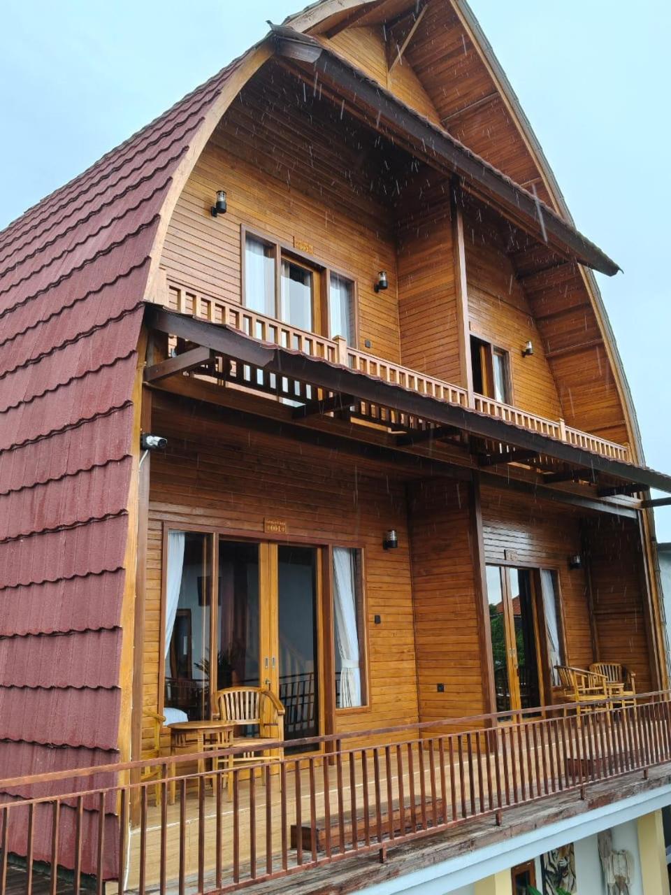 Toyapakeh Garuda Hostel & Accomodation Nusa Penida מראה חיצוני תמונה
