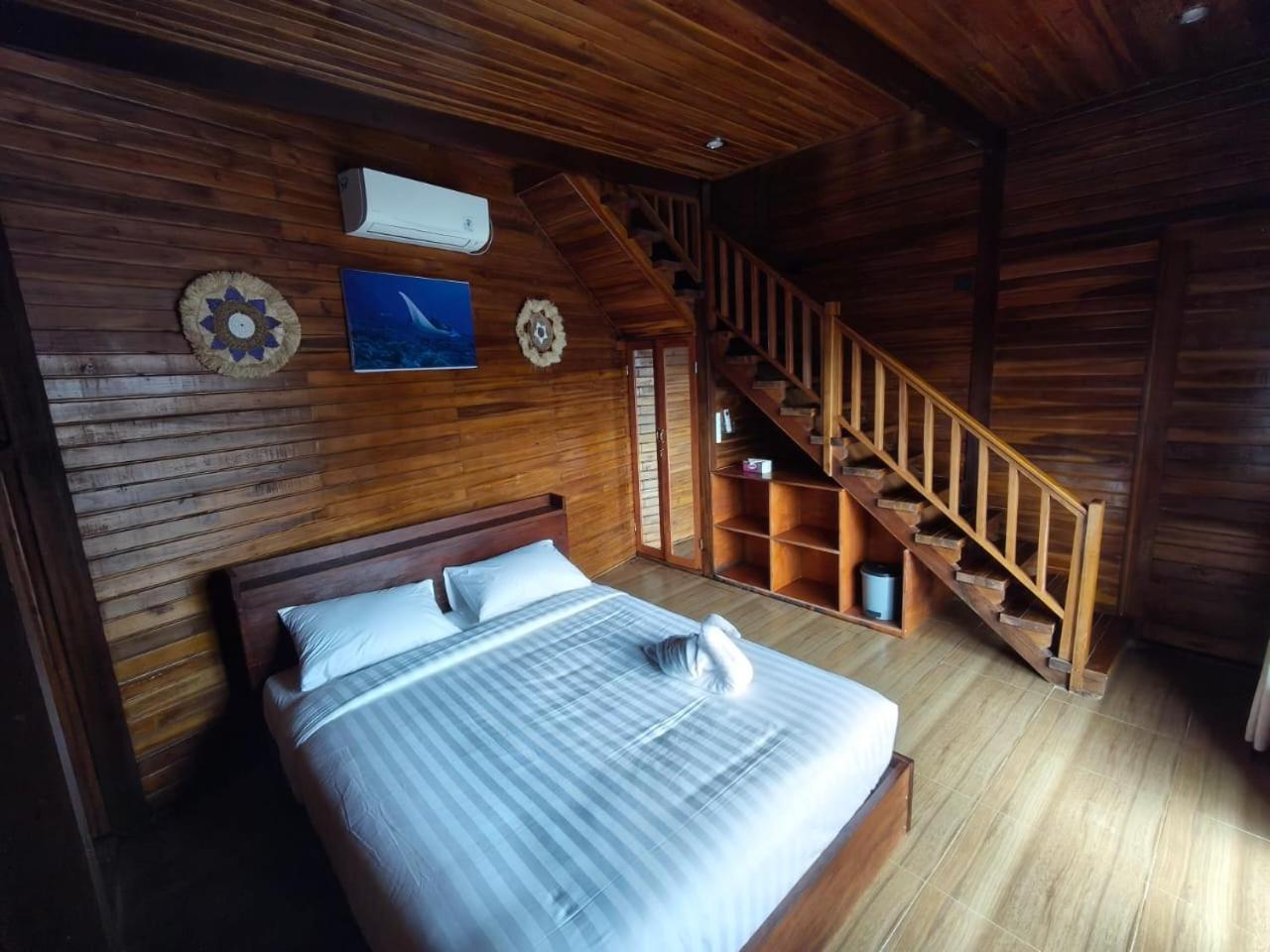 Toyapakeh Garuda Hostel & Accomodation Nusa Penida מראה חיצוני תמונה
