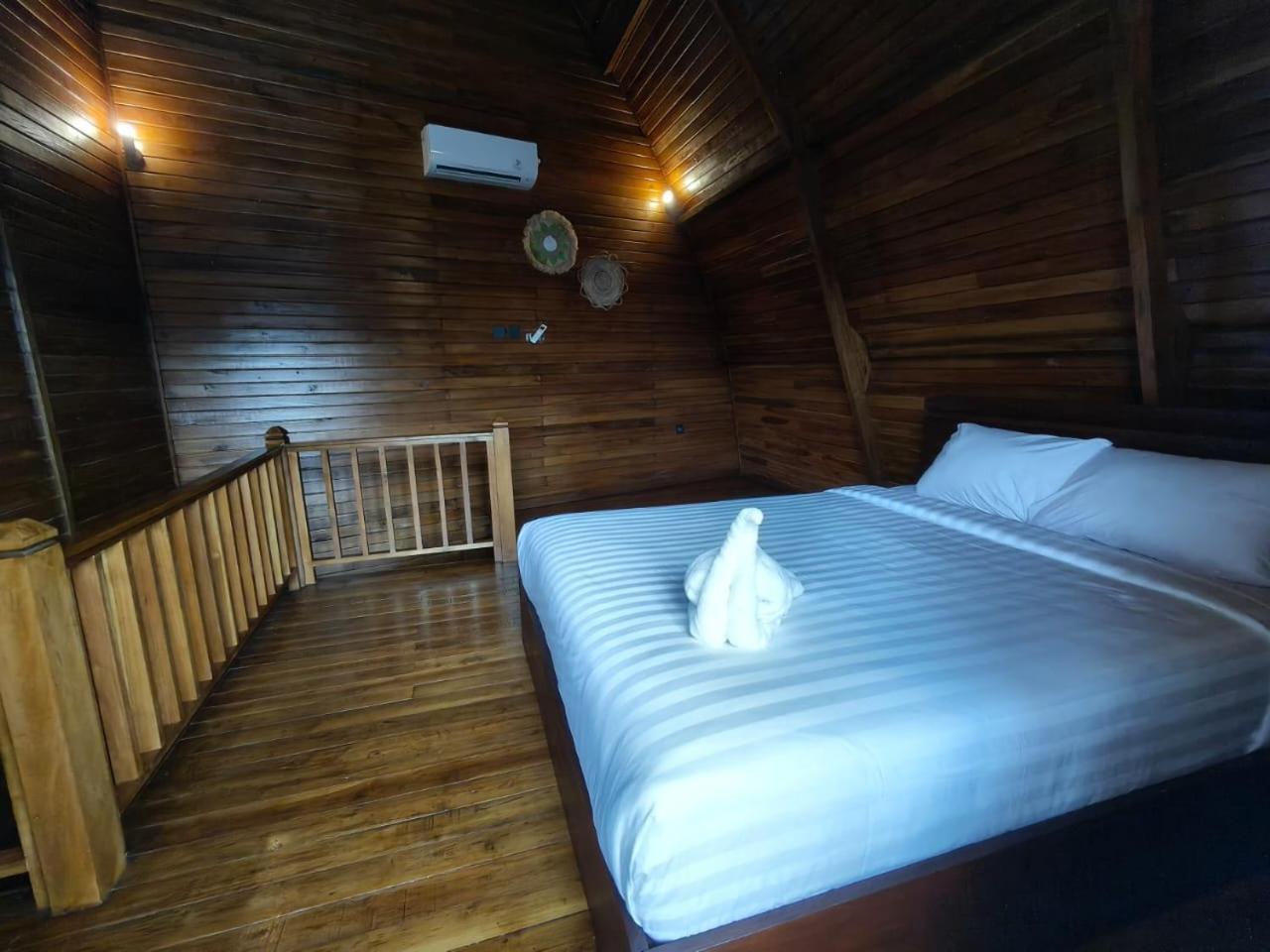 Toyapakeh Garuda Hostel & Accomodation Nusa Penida מראה חיצוני תמונה