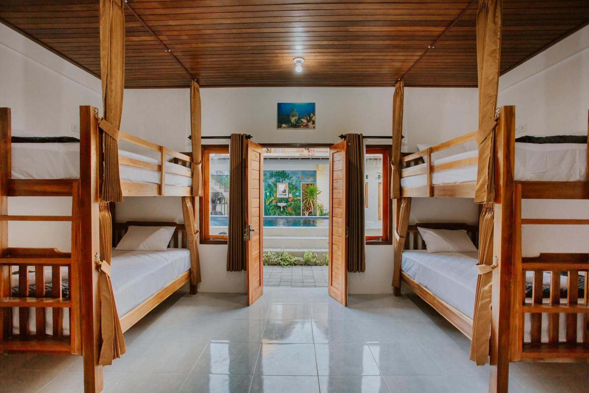 Toyapakeh Garuda Hostel & Accomodation Nusa Penida מראה חיצוני תמונה