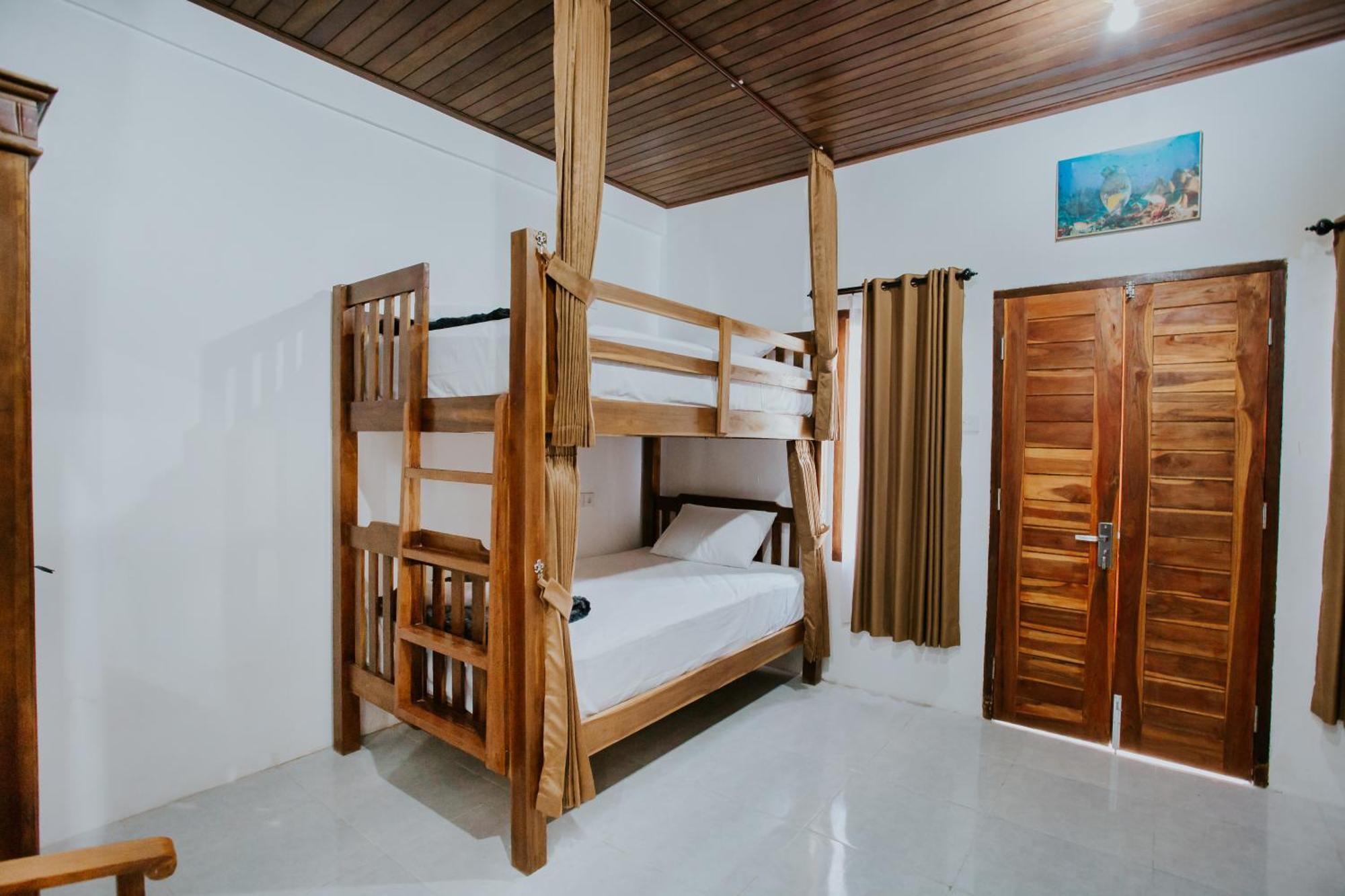Toyapakeh Garuda Hostel & Accomodation Nusa Penida מראה חיצוני תמונה